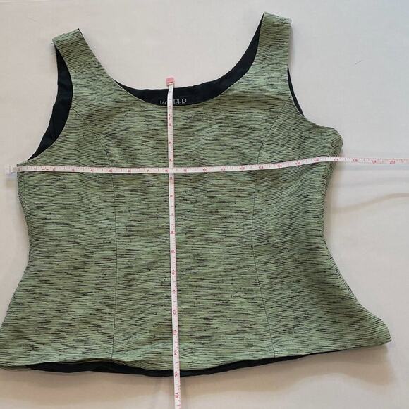 Green/Black Silk Blend Cropped Tank/Sleeveless Blouse/Top, Size 8P - Picture 11 of 14